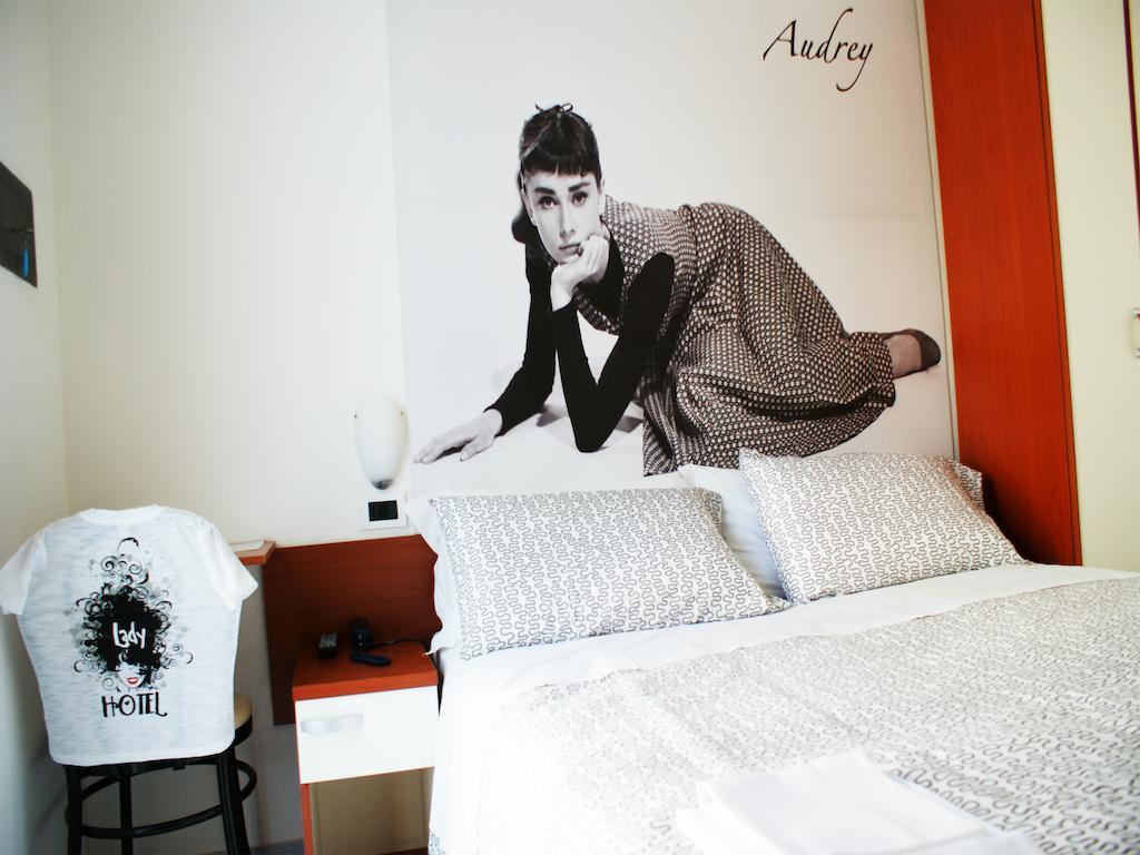 Hotel Lady Rimini Eksteriør bilde
