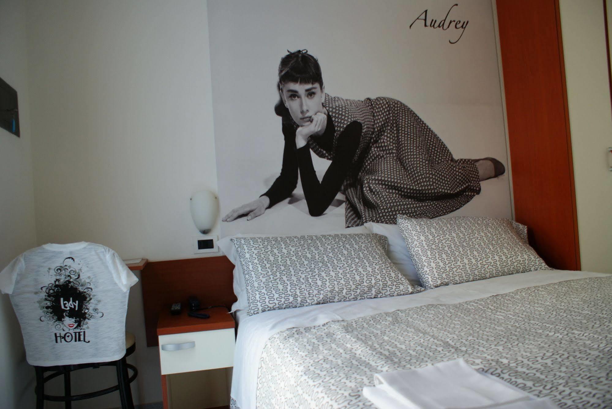 Hotel Lady Rimini Eksteriør bilde