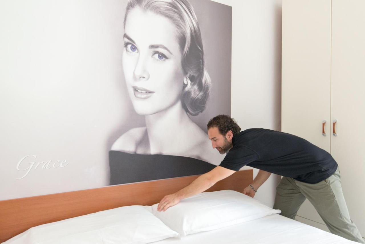 Hotel Lady Rimini Eksteriør bilde